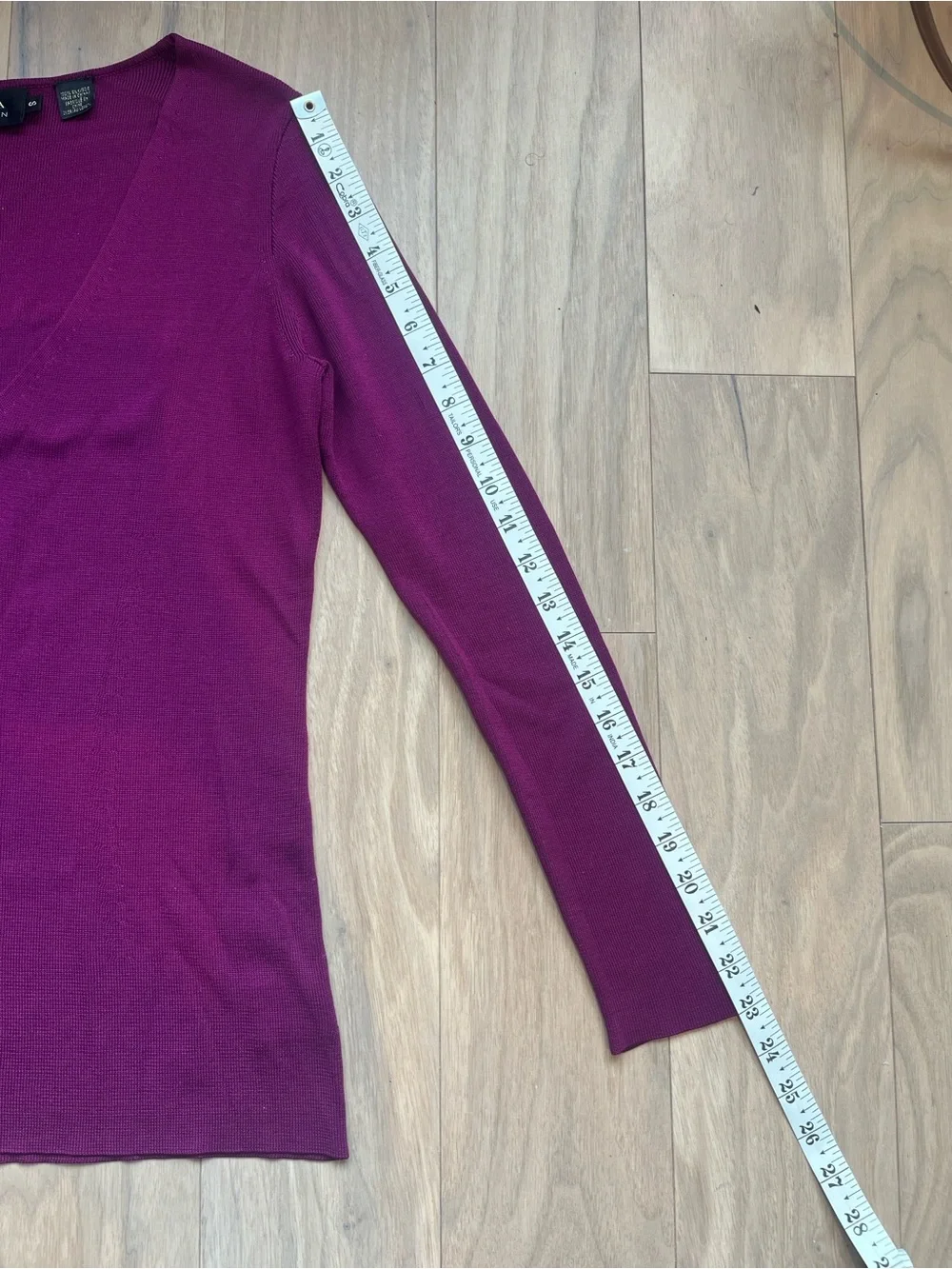 VTG Dana Buchman Purple V-Neck Silk Knit Cardigan Size S Feminine Dainty